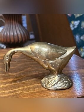 Brass Goose Figurine 3.25" Tall Solid Metal Bird Decor Vintage MCM Felt Bottom